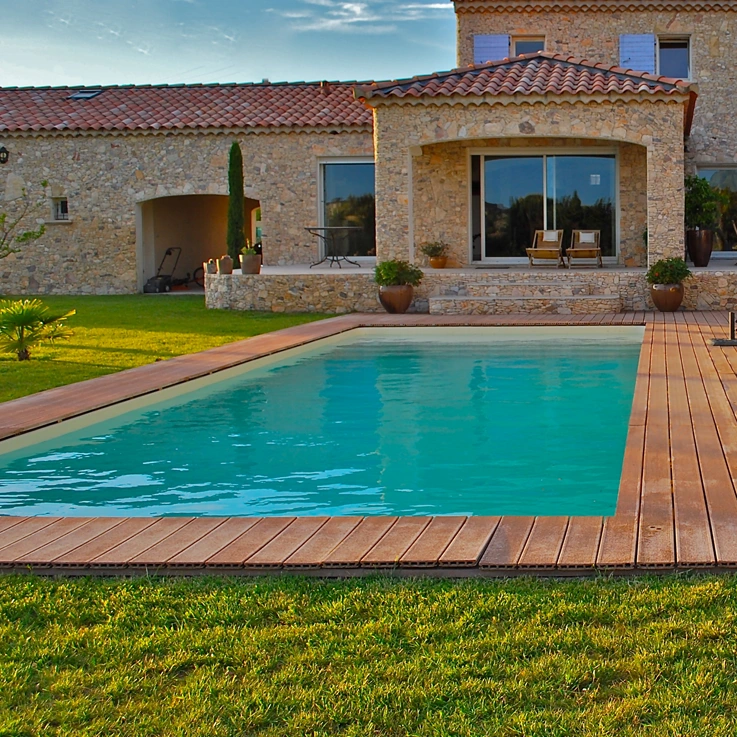 Une large gamme de modèles de piscine à installer chez soi